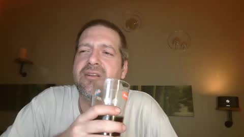 Snapshot of matrike1 chatting on 03-05-25, 06:56 matrike1 online show from 03-05-25, 06:56