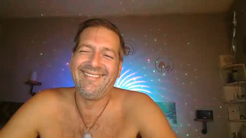Snapshot of matrike1 chatting on 10-08-25, 05:43 matrike1 online show from 10-08-25, 05:43