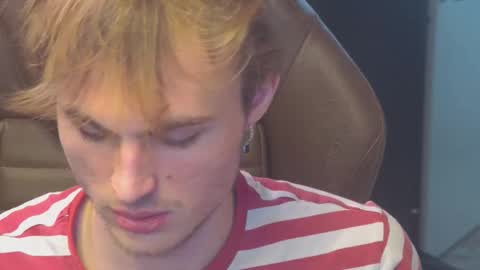 Snapshot of mattcashxxx chatting on 11-06-25, 02:12 Matt Cash online show from 11-06-25, 02:12