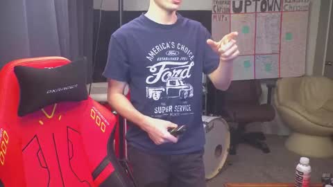 Snapshot of mattcashxxx chatting on 01-13-26, 02:06 Matt Cash online show from 01-13-26, 02:06