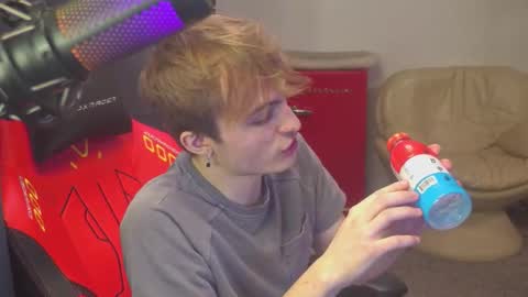 Snapshot of mattcashxxx chatting on 02-19-26, 02:07 Matt Cash online show from 02-19-26, 02:07