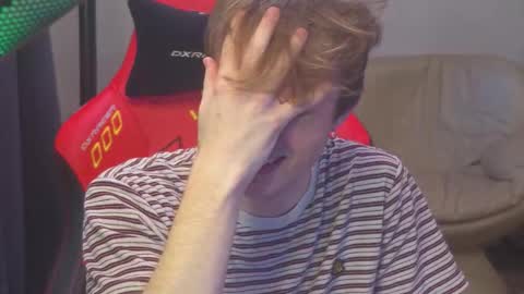 Snapshot of mattcashxxx chatting on 03-09-26, 01:09 Matt Cash online show from 03-09-26, 01:09