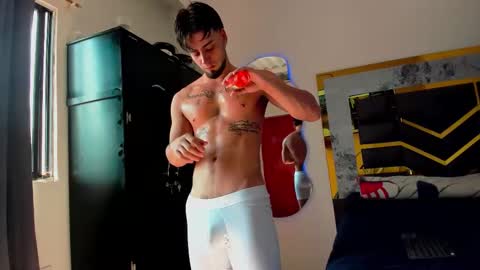 Snapshot of mattdevon chatting on 11-07-25, 06:52 Matt online show from 11-07-25, 06:52