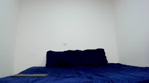 mattdevon7 online show from 07-10-26, 03:22