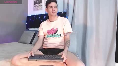 ---Matteo--- online show from 11-17-25, 02:39