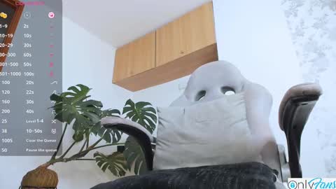 Mateo online show from 03-11-25, 12:33