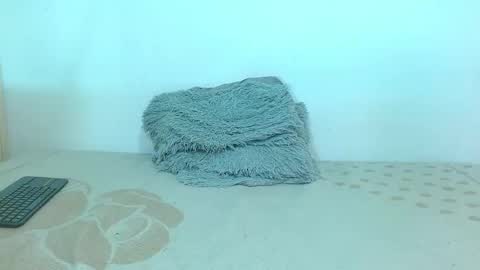 Snapshot of matteo_rreal chatting on 12-15-25, 02:43 MATTEO online show from 12-15-25, 02:43