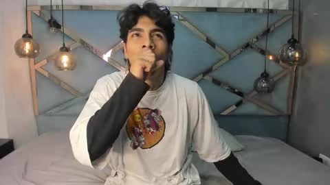 Snapshot of mattfiore chatting on 11-19-25, 11:54 mattfiore online show from 11-19-25, 11:54