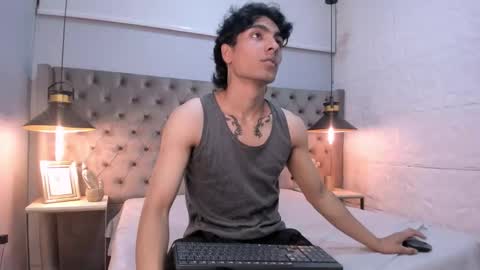 Snapshot of mattfiore chatting on 11-24-25, 11:43 mattfiore online show from 11-24-25, 11:43