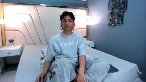 Snapshot of mattfiore chatting on 12-03-25, 11:52 mattfiore online show from 12-03-25, 11:52