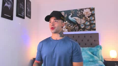 Snapshot of matthew_colee chatting on 03-05-26, 03:13 Matthew INDEPENDENT MODEL online show from 03-05-26, 03:13