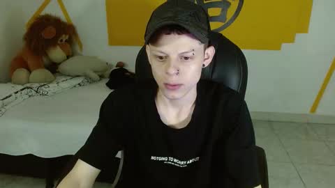 MatthewBoy online show from 01-18-25, 05:20