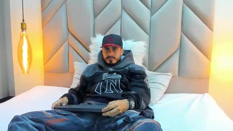 Matthew online show from 02-10-26, 05:22