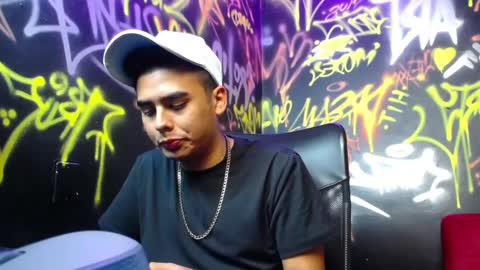 Snapshot of matthewlodge chatting on 09-10-25, 01:11 matthewlodge online show from 09-10-25, 01:11