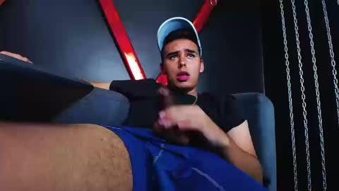 Snapshot of matthewlodge chatting on 09-20-25, 03:02 matthewlodge online show from 09-20-25, 03:02