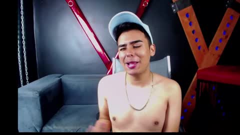 Snapshot of matthewlodge chatting on 10-13-25, 01:11 matthewlodge online show from 10-13-25, 01:11