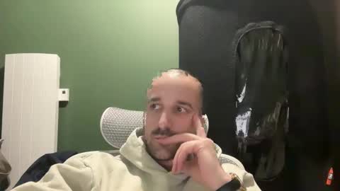 M online show from 03-05-26, 01:01