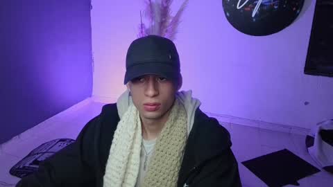 Snapshot of mattias_dantee chatting on 01-28-25, 03:25 mattias online show from 01-28-25, 03:25