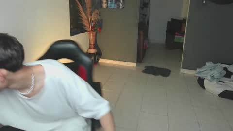 Snapshot of mattias_dantee chatting on 02-04-25, 02:49 mattias online show from 02-04-25, 02:49