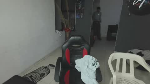 Snapshot of mattias_dantee chatting on 02-05-25, 02:29 mattias online show from 02-05-25, 02:29