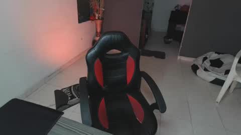 Snapshot of mattias_dantee chatting on 02-07-25, 01:58 mattias online show from 02-07-25, 01:58