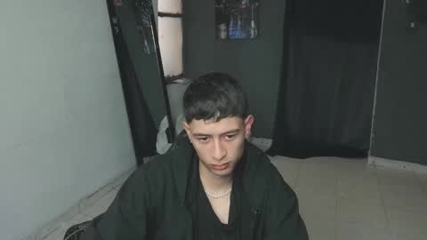 Snapshot of mattias_dantee chatting on 02-11-25, 05:40 mattias online show from 02-11-25, 05:40