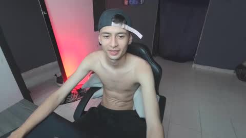 Snapshot of mattias_dantee chatting on 02-15-25, 07:27 mattias online show from 02-15-25, 07:27