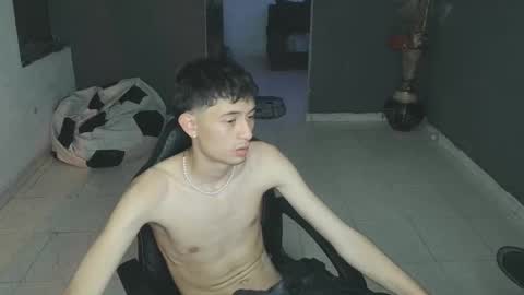 Snapshot of mattias_dantee chatting on 02-22-25, 05:12 mattias online show from 02-22-25, 05:12