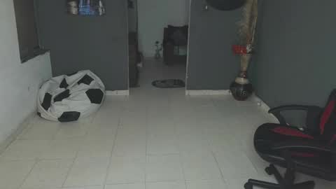 Snapshot of mattias_dantee chatting on 02-22-25, 03:58 mattias online show from 02-22-25, 03:58