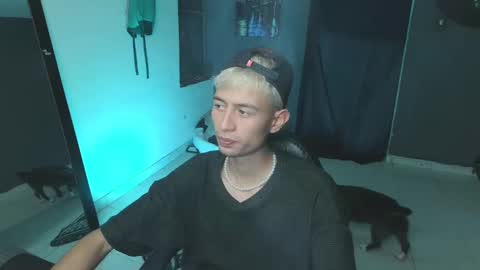 Snapshot of mattias_dantee chatting on 03-08-25, 02:34 mattias online show from 03-08-25, 02:34