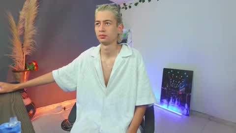 Snapshot of mattias_dantee chatting on 09-30-25, 08:08 mattias online show from 09-30-25, 08:08