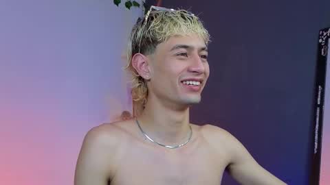 Snapshot of mattias_dantee chatting on 12-05-25, 04:32 mattias online show from 12-05-25, 04:32