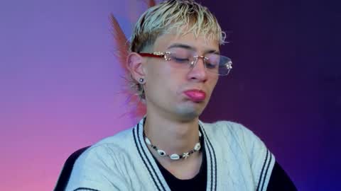 mattias     online show from 01-10-26, 01:51