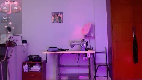 Snapshot of mattilda_18 chatting on 09-11-25, 08:20 mattilda_18 online show from 09-11-25, 08:20