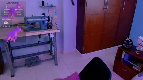 Snapshot of mattilda_18 chatting on 10-22-25, 09:14 mattilda_18 online show from 10-22-25, 09:14