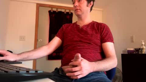 Snapshot of mattiufr chatting on 12-08-24, 03:24 Matt online show from 12-08-24, 03:24