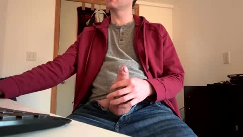 Snapshot of mattiufr chatting on 12-17-24, 04:00 Matt online show from 12-17-24, 04:00