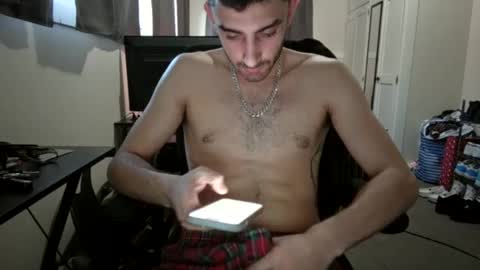 Snapshot of mattsroom123 chatting on 02-25-25, 01:09 mattsroom123 online show from 02-25-25, 01:09