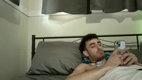 Snapshot of mattsroom123 chatting on 03-05-25, 11:27 mattsroom123 online show from 03-05-25, 11:27