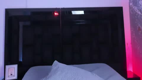 Snapshot of mattthompsonn chatting on 02-27-25, 12:10 Matt online show from 02-27-25, 12:10