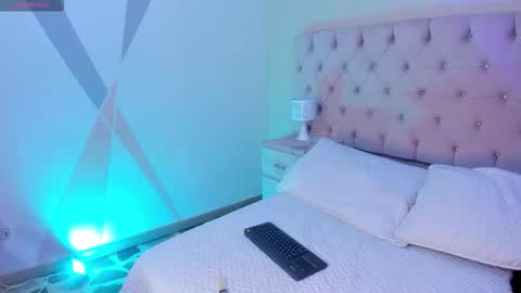 Snapshot of mattthompsonn chatting on 09-27-25, 11:32 Matt online show from 09-27-25, 11:32