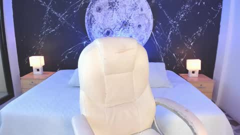 Snapshot of mattthompsonn chatting on 11-05-25, 08:42 Matt online show from 11-05-25, 08:42