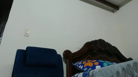 Snapshot of matturewet chatting on 12-18-24, 01:15 matturewet online show from 12-18-24, 01:15