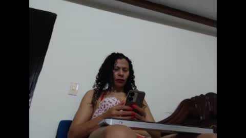 Snapshot of matturewet chatting on 01-21-25, 06:55 matturewet online show from 01-21-25, 06:55