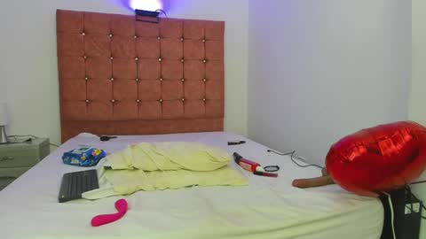 Snapshot of mature_bigass__ chatting on 02-21-25, 08:16 Maria online show from 02-21-25, 08:16