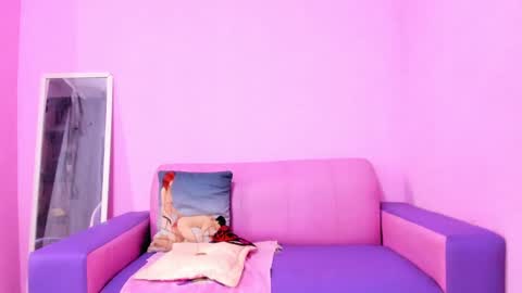 call me mommy online show from 09-11-25, 07:47