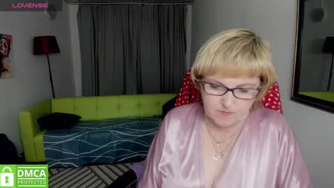 Snapshot of mature_blonde7 chatting on 12-03-24, 03:55 Lana online show from 12-03-24, 03:55