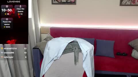 Lana online show from 11-20-25, 03:18