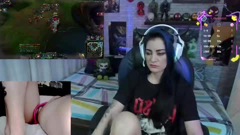 Snapshot of mature_gamer chatting on 05-08-26, 03:06 Nath online show from 05-08-26, 03:06