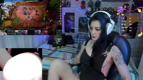 Snapshot of mature_gamer chatting on 05-14-26, 02:57 Nath online show from 05-14-26, 02:57